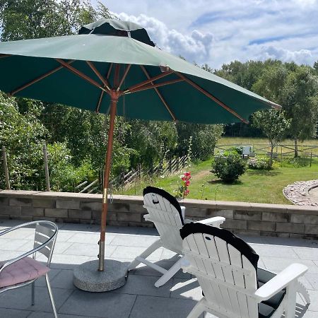 Nara Till Havet Och Staden Apartman Harestad Kültér fotó